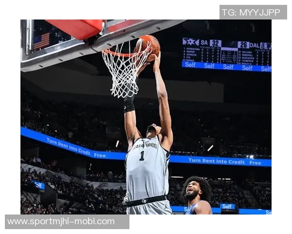 文班亚马半场三分球失准仅得8分8板2帽外线未能发威