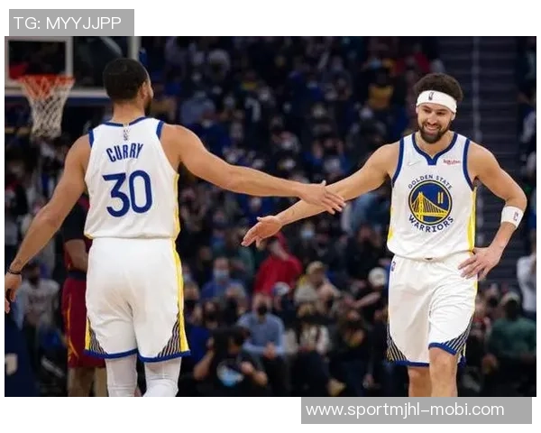 水花兄弟情深库里期待克莱在勇士结束职业生涯即使是一天短合同也无妨 水花兄弟情深库里期待克莱在勇士结束职业生涯即使是一天短合同也无妨